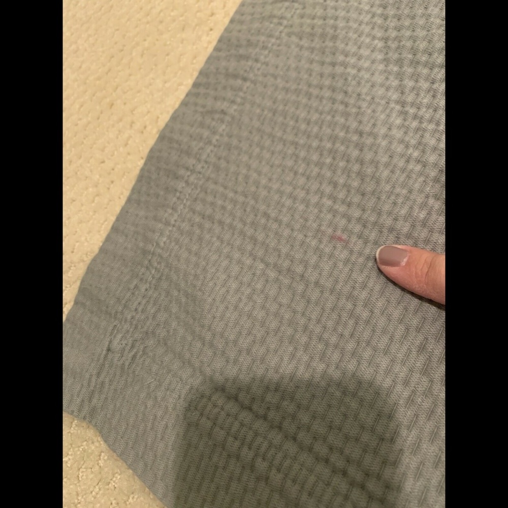 EUC SFERRA Perrio Full/Queen Coverlet‎ Blanket in Silver Grey --DEFECTS-- - Picture 11 of 12